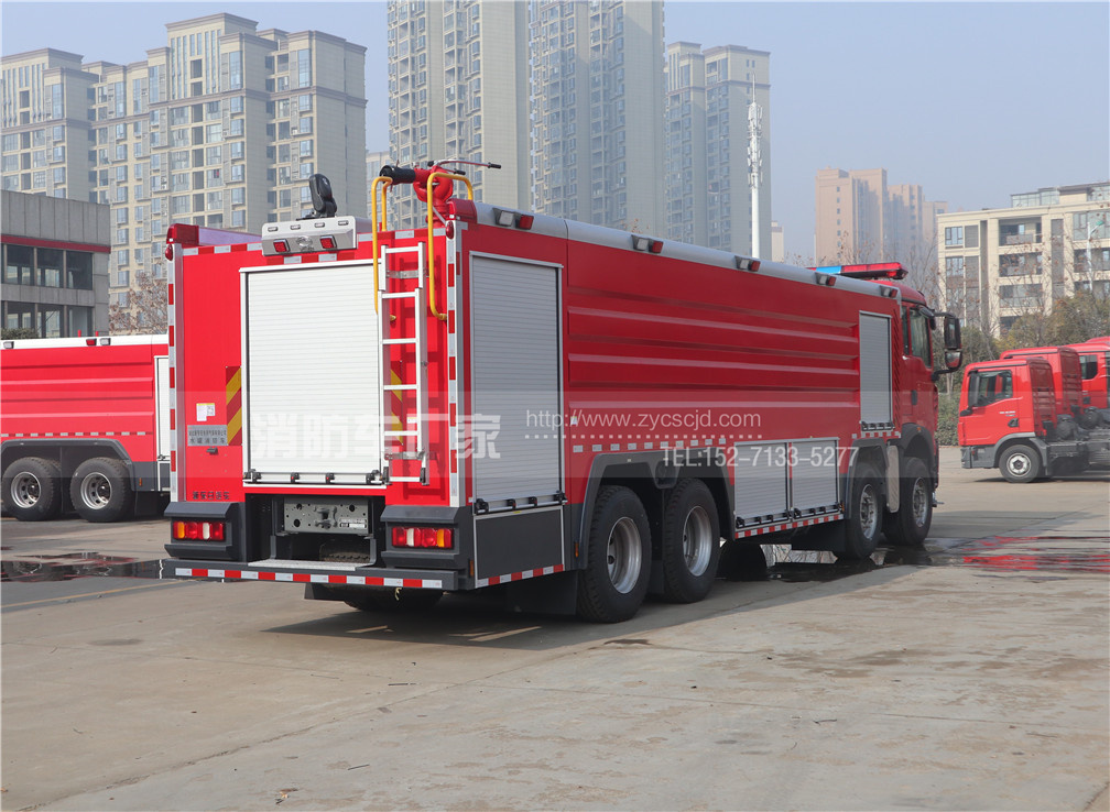國(guó)六重汽24噸水罐消防車(chē)