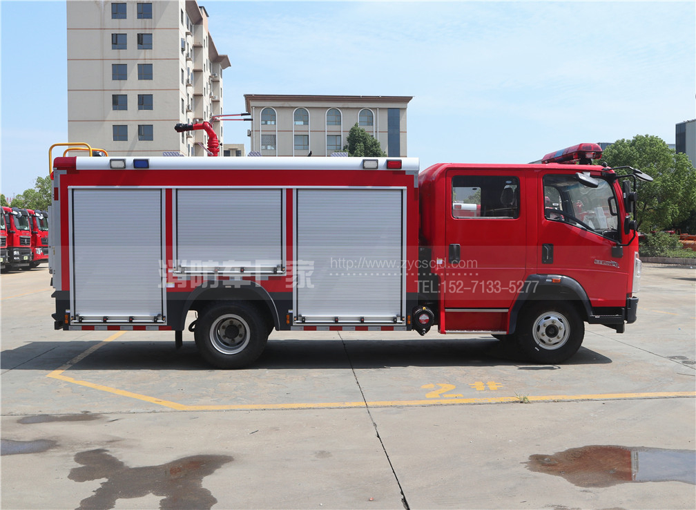 【重汽牌】豪沃輕卡4噸水罐消防車